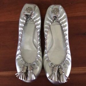 Tory Burch 7 silver ballet flats for the holidays